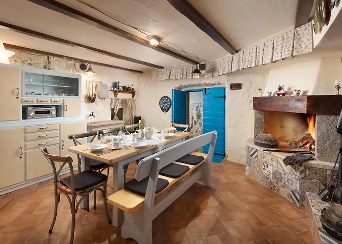 Mondinica Heritage House - Heated Pool 别墅 Dobrinj