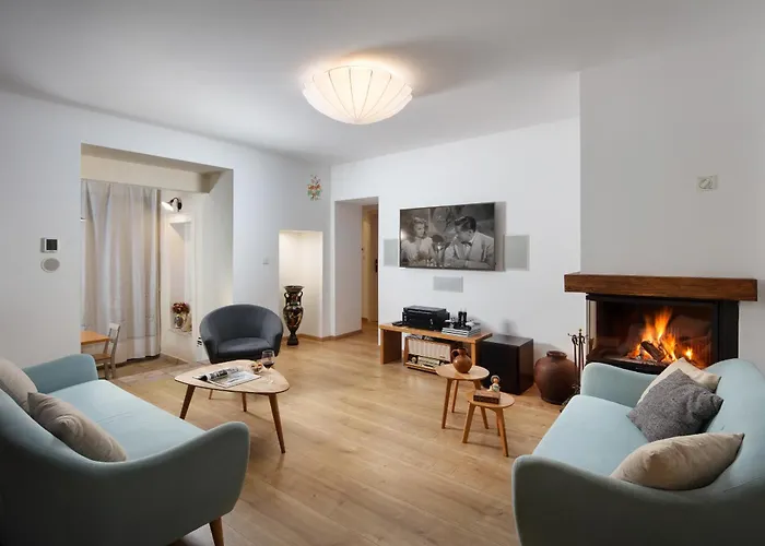 Mondinica Heritage House - Heated Pool *