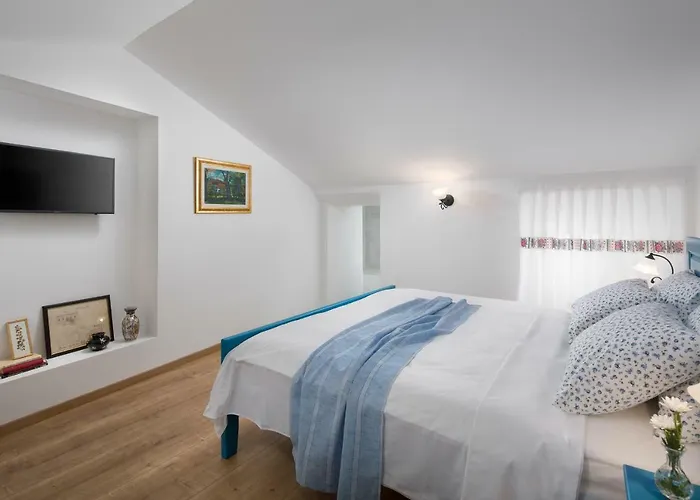 Mondinica Heritage House - Heated Pool * Dobrinj